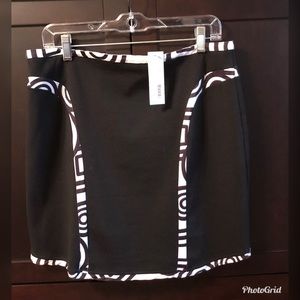 NWT Pixley Chloe Printed Skirt